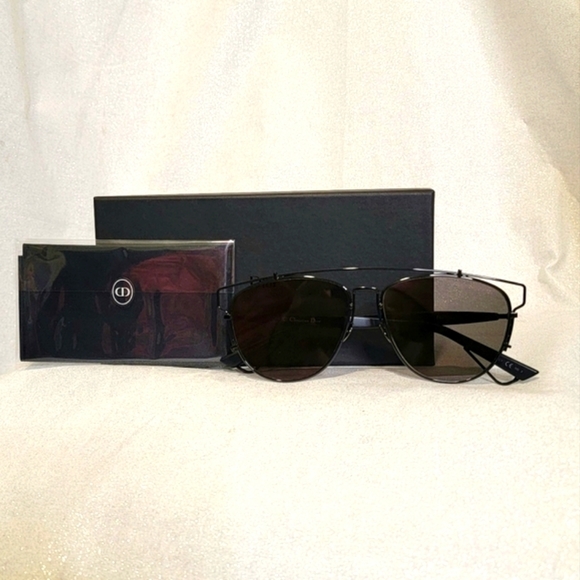 New DIOR Technologic Sunglasses - Picture 8 of 9